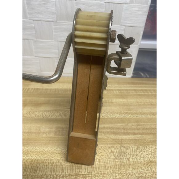 Vintage 70s Ludwig LE75 Ratchet - Picture 6 of 10